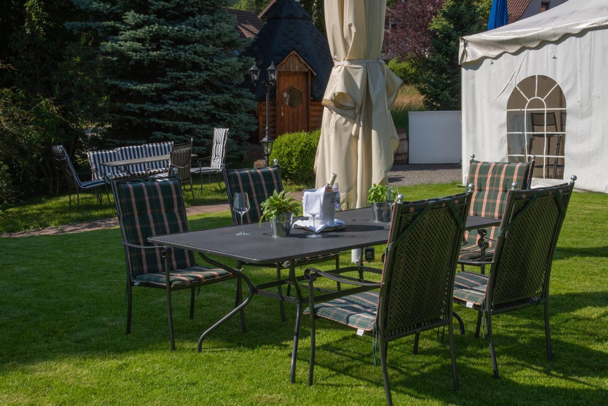 באד הרנאלב Hotel Restaurant Vinothek Lamm מראה חיצוני תמונה