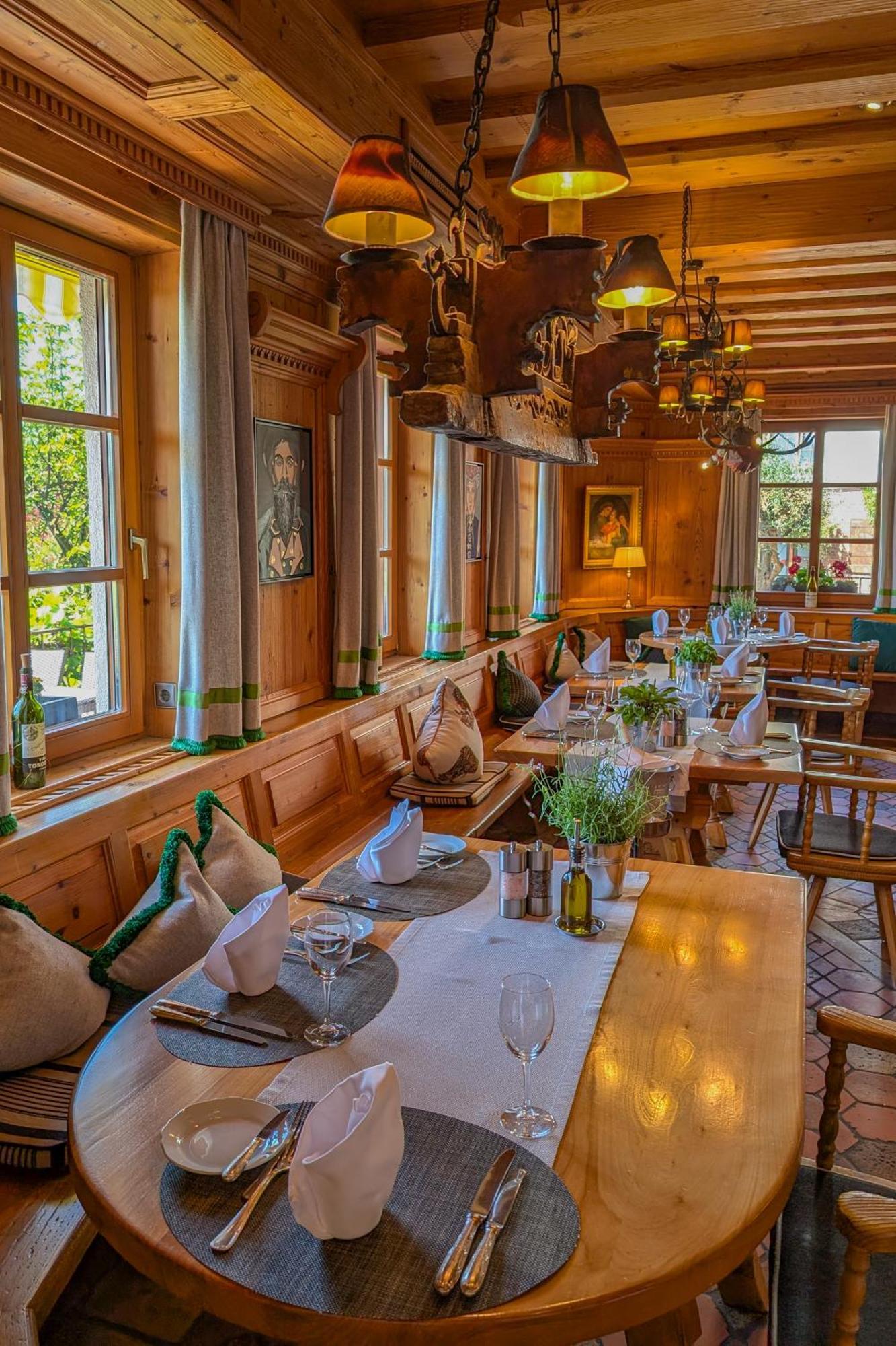 באד הרנאלב Hotel Restaurant Vinothek Lamm מראה חיצוני תמונה