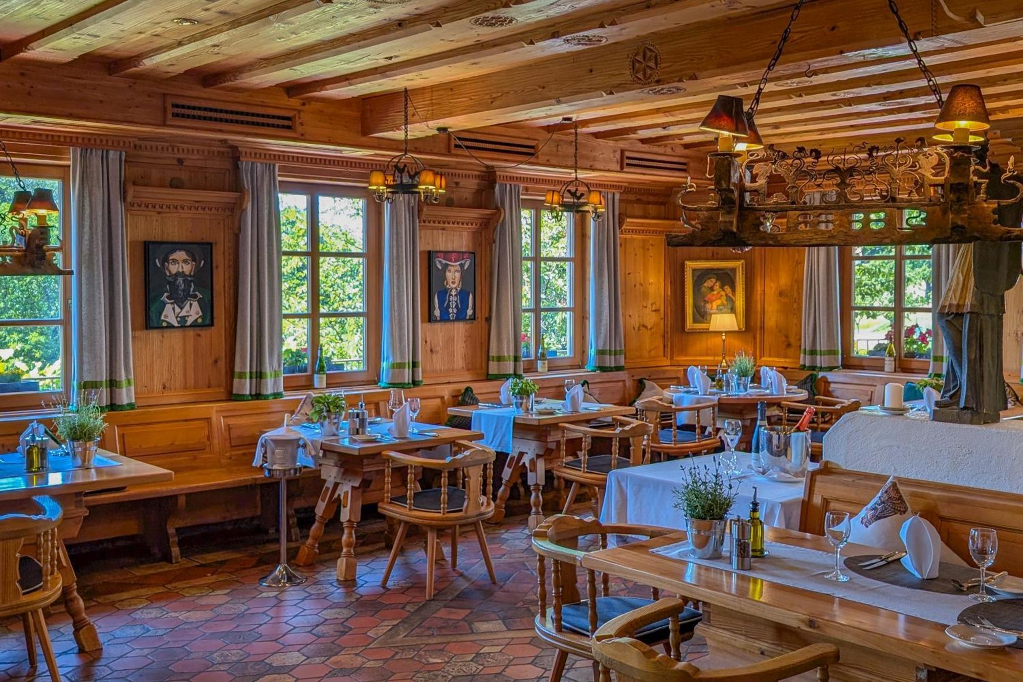 באד הרנאלב Hotel Restaurant Vinothek Lamm מראה חיצוני תמונה