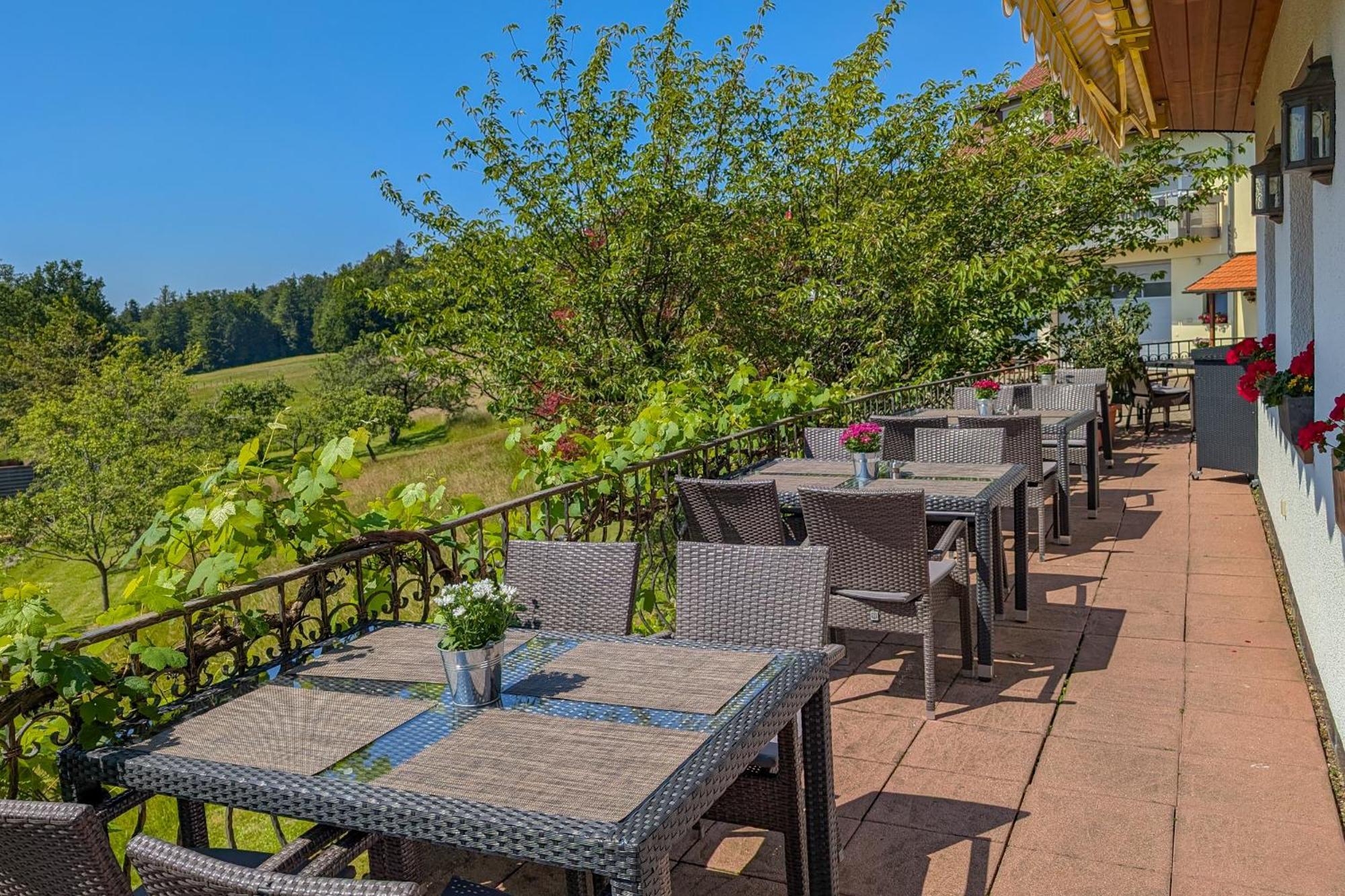 באד הרנאלב Hotel Restaurant Vinothek Lamm מראה חיצוני תמונה